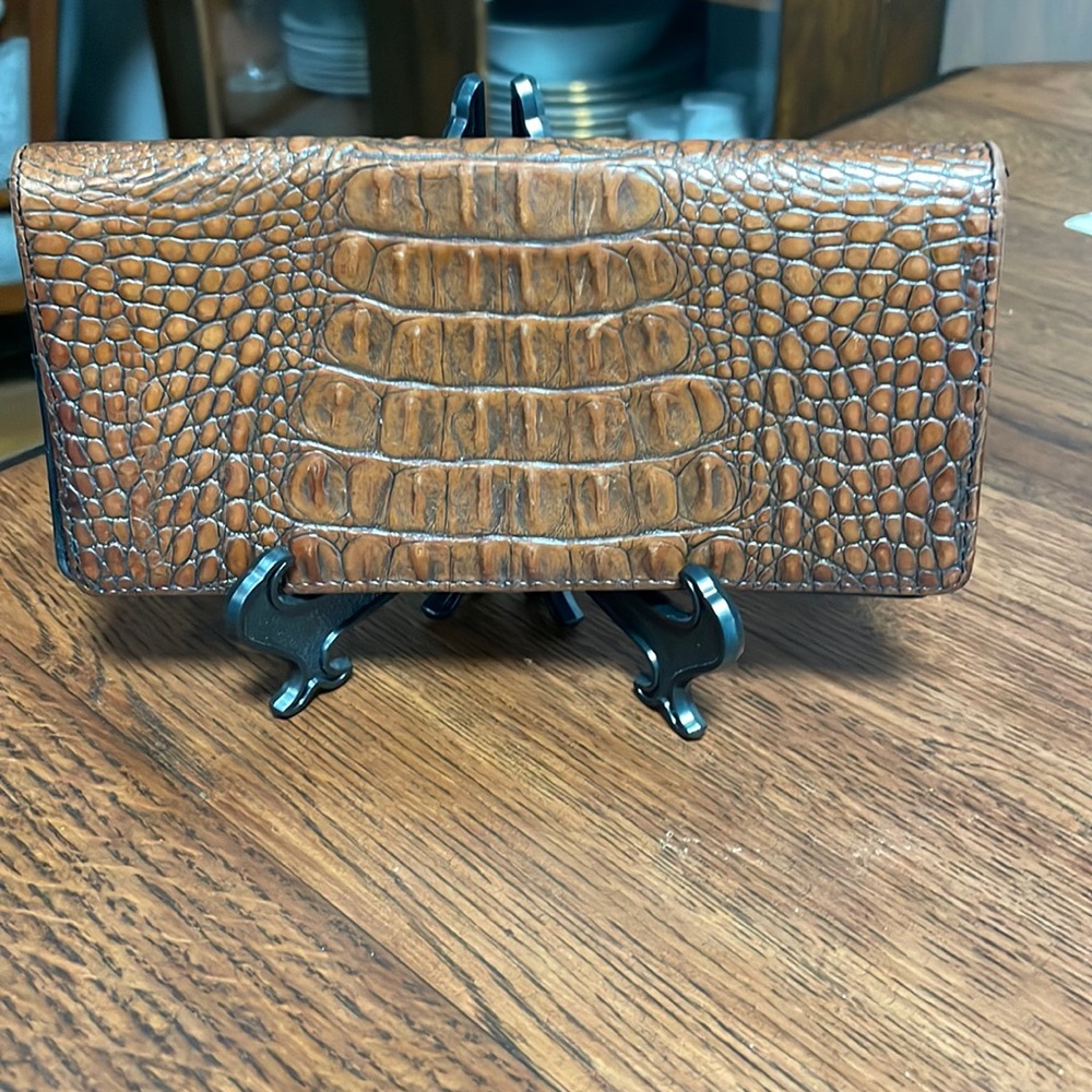 Brahmin wallet